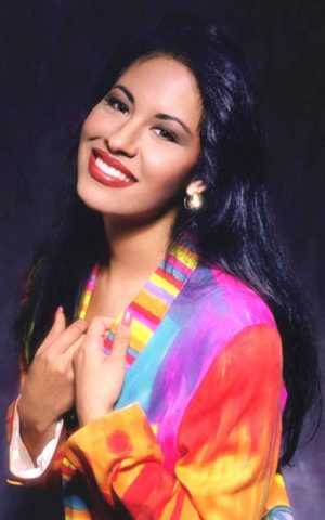 Selena Quintanilla Background