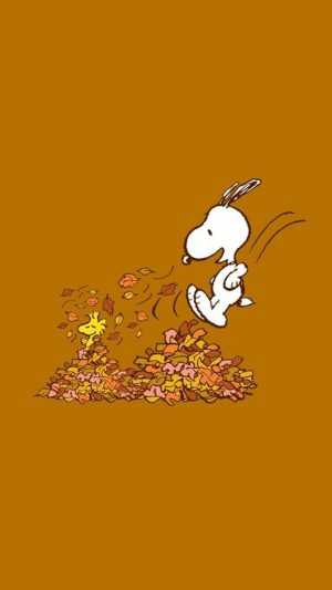 Snoopy Fall Wallpaper