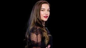 HD Florence Pugh Wallpaper