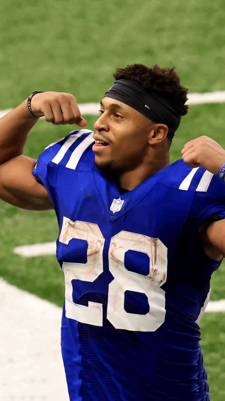 Jonathan Taylor Wallpapers - iXpap