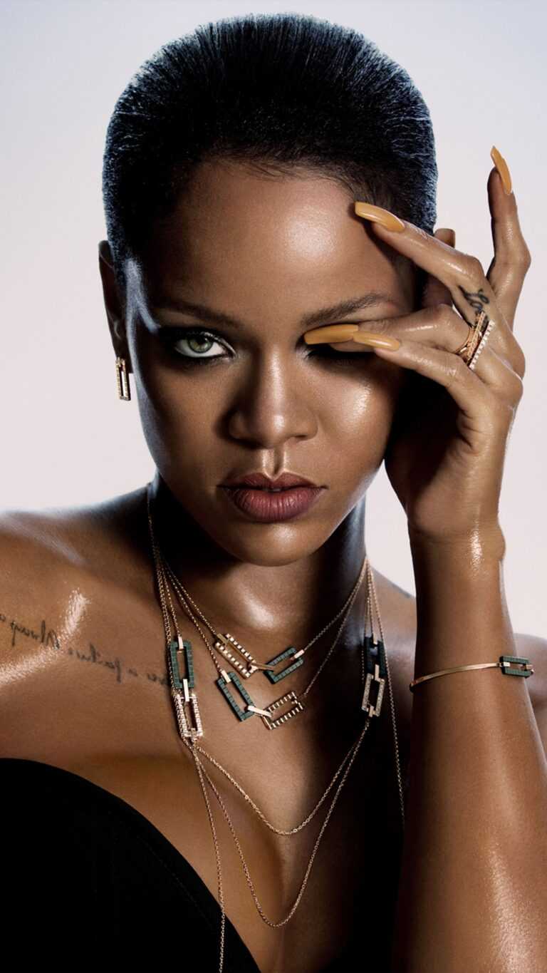 Rihanna Wallpaper - iXpap