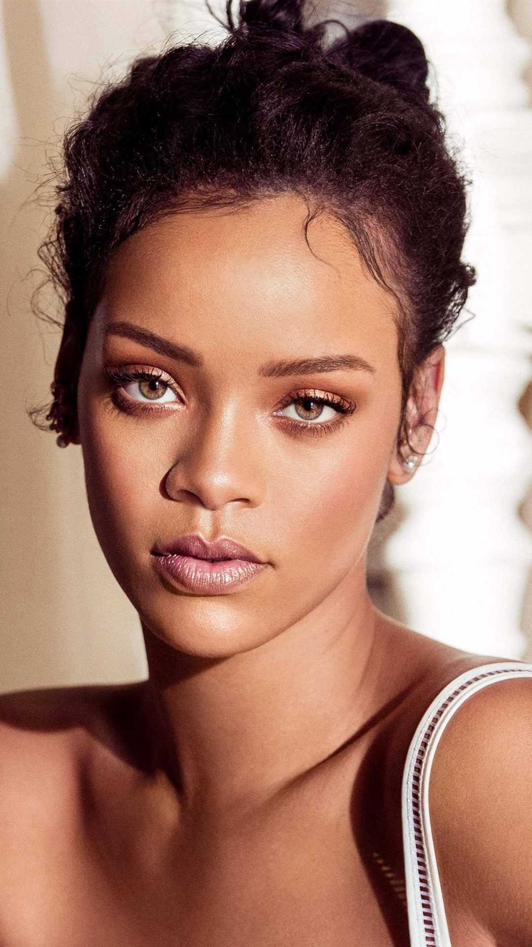 Rihanna HQ Wallpapers | Rihanna Wallpapers - 18992 - Oneindia Wallpapers