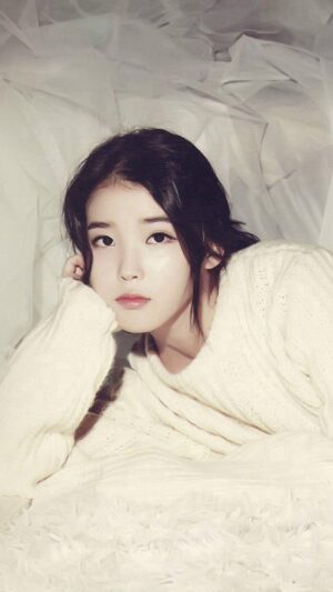 iPhone IU Wallpaper