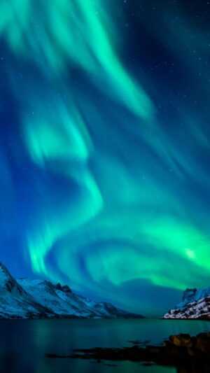 Aurora Borealis Wallpaper