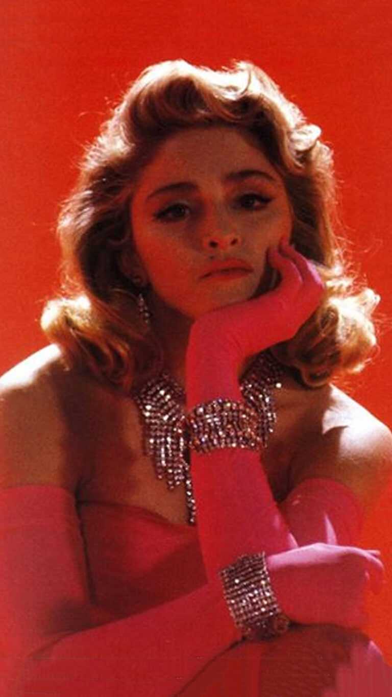 Material Girl Wallpaper iXpap