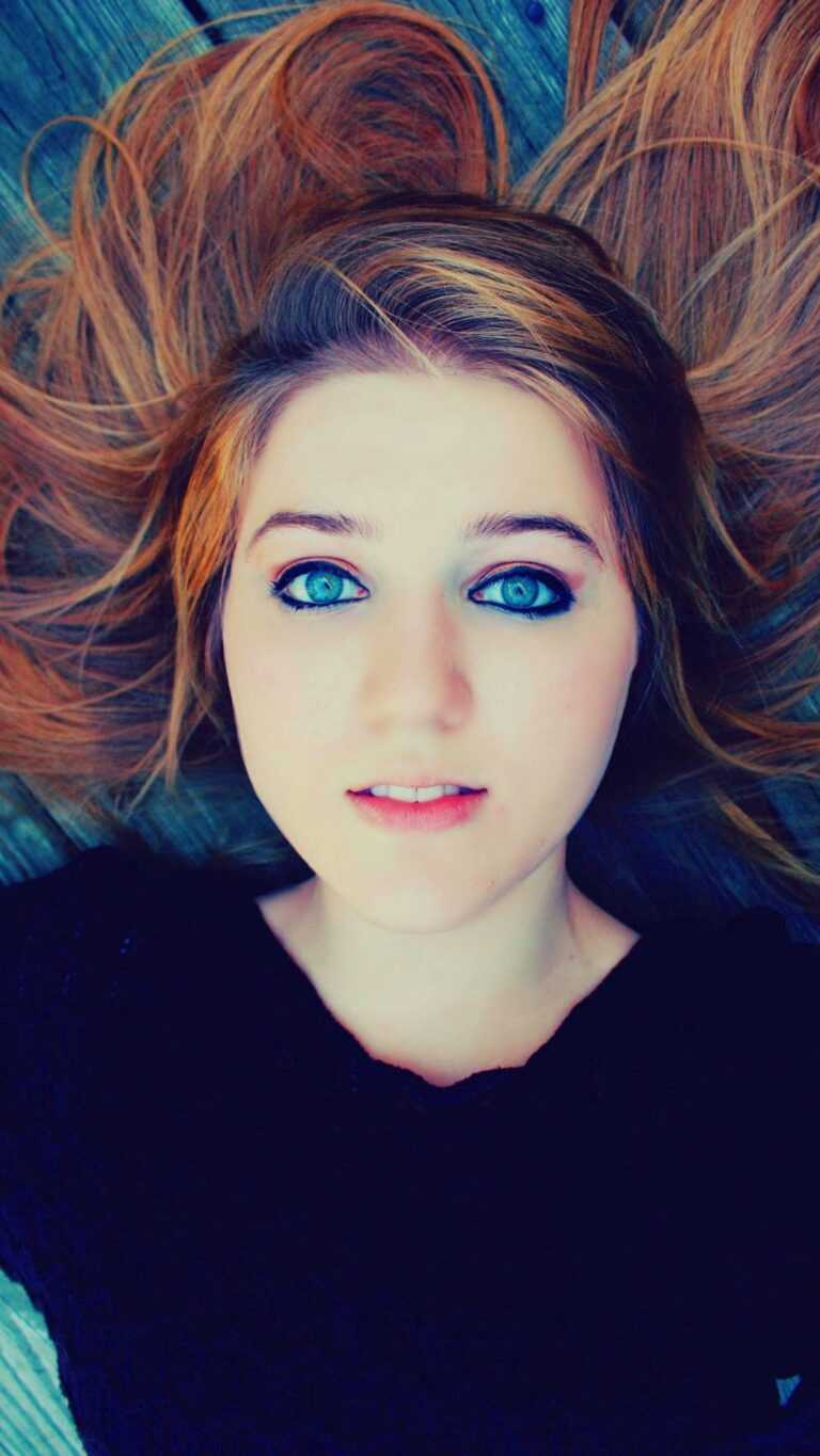 Blue Eyes Wallpaper iXpap