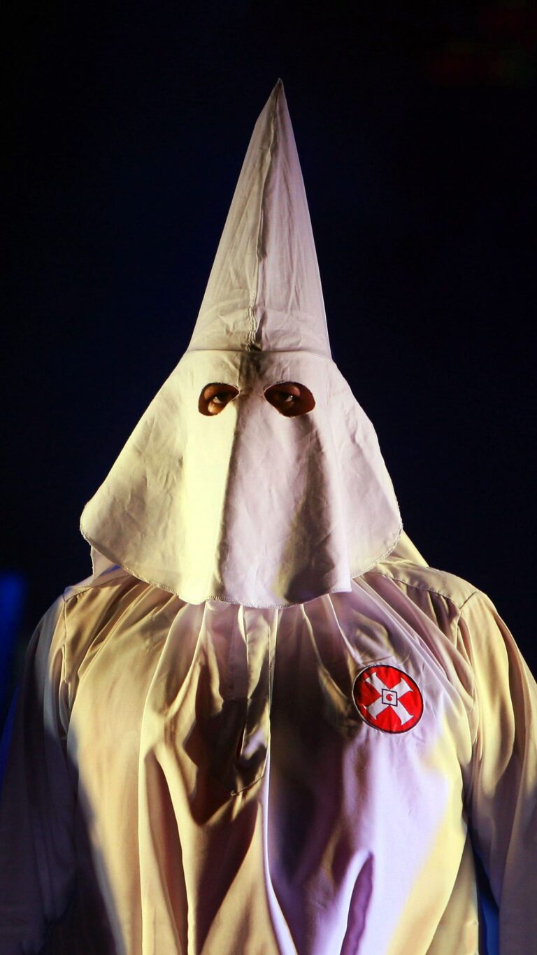 KKK Wallpaper - iXpap