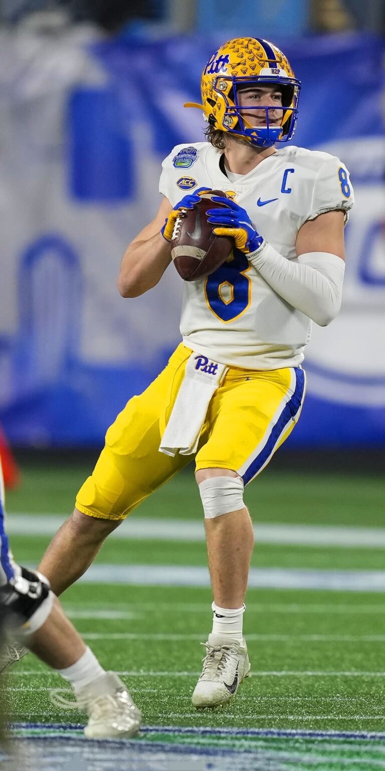 Kenny Pickett Wallpapers iXpap