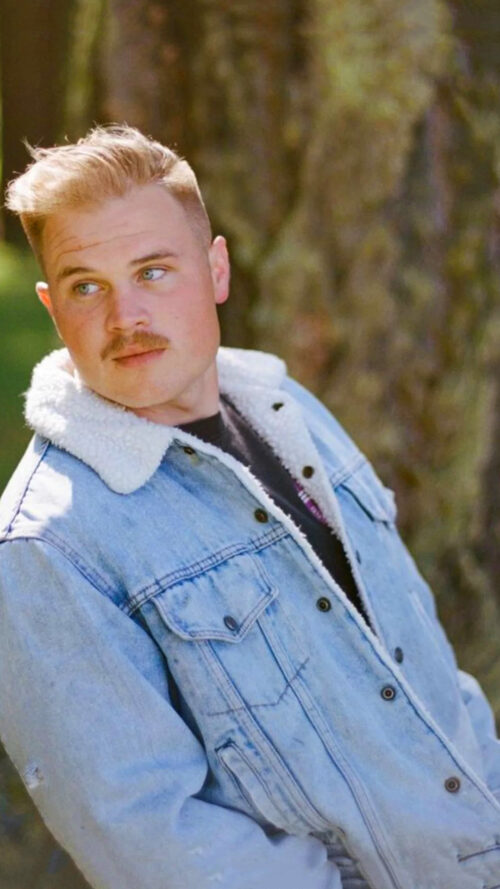 Zach Bryan Wallpaper - iXpap