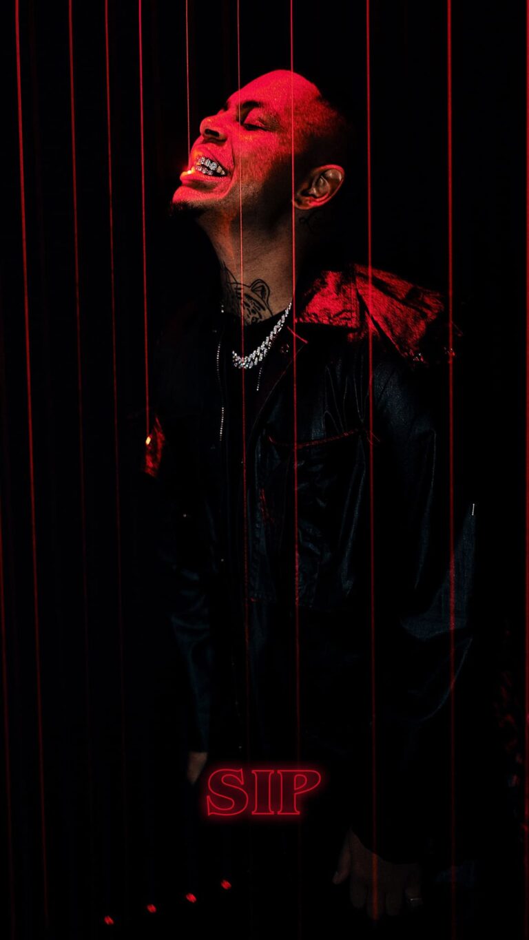 Luciano Wallpaper - iXpap