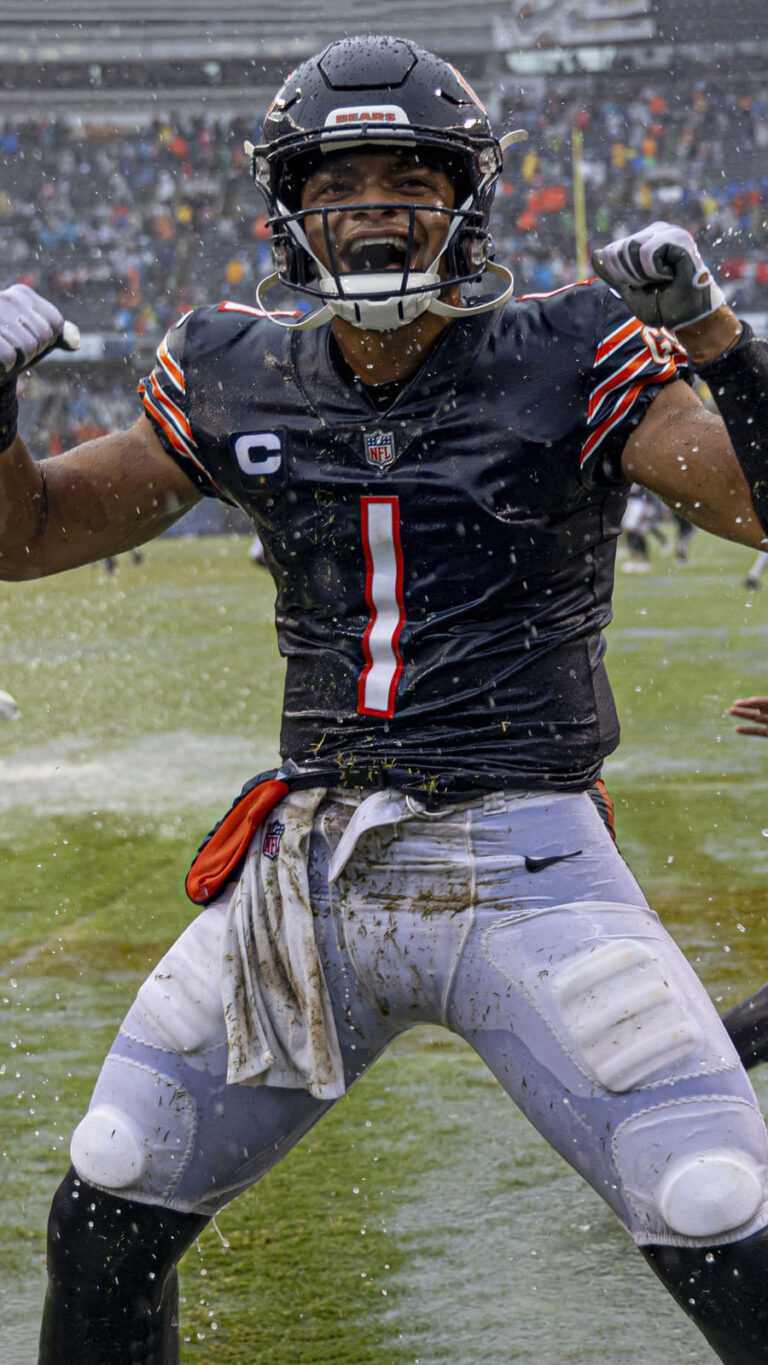 Justin Fields Wallpaper iXpap