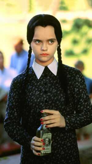 Wednesday Addams Wallpaper