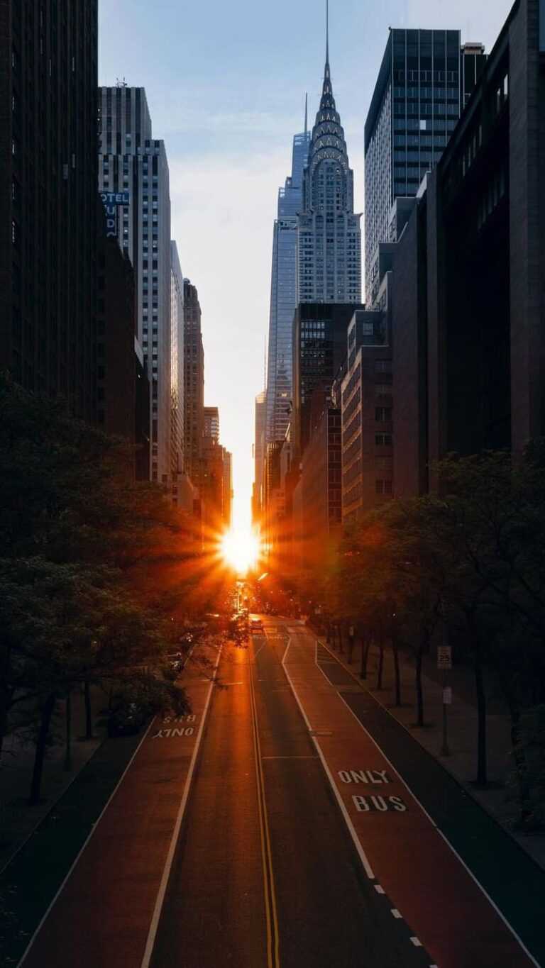 Manhattanhenge Wallpaper iXpap
