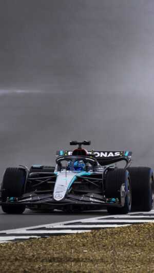 Mercedes W15 Wallpaper