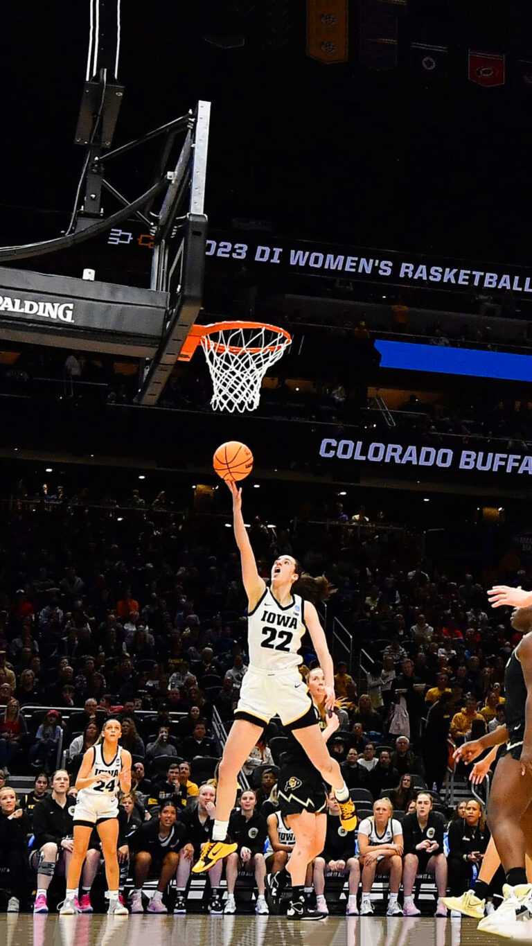 Caitlin Clark Wallpaper - iXpap