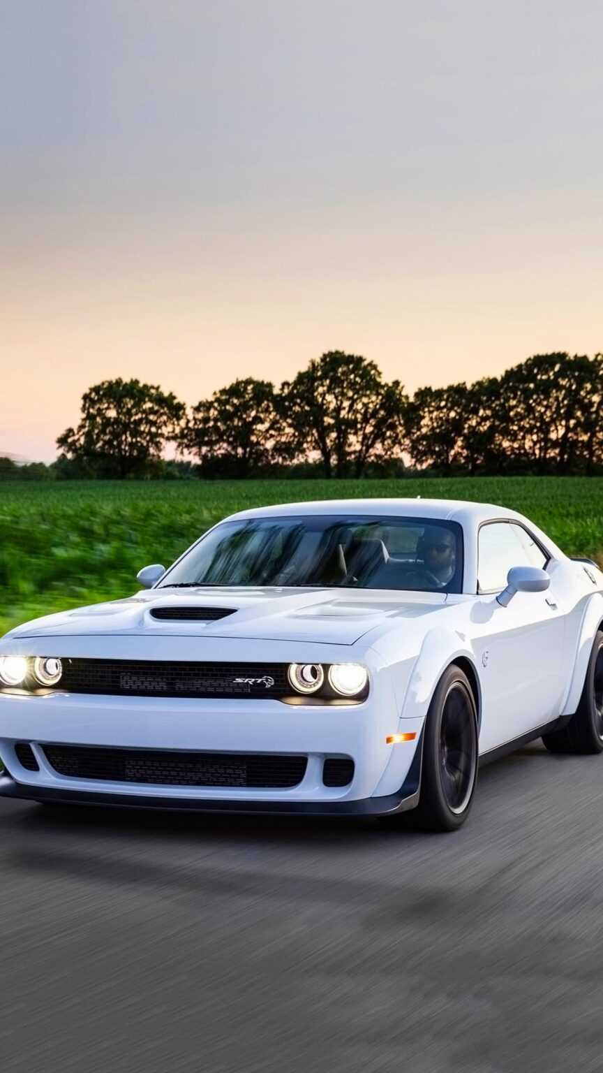 Dodge Challenger Wallpaper - iXpap