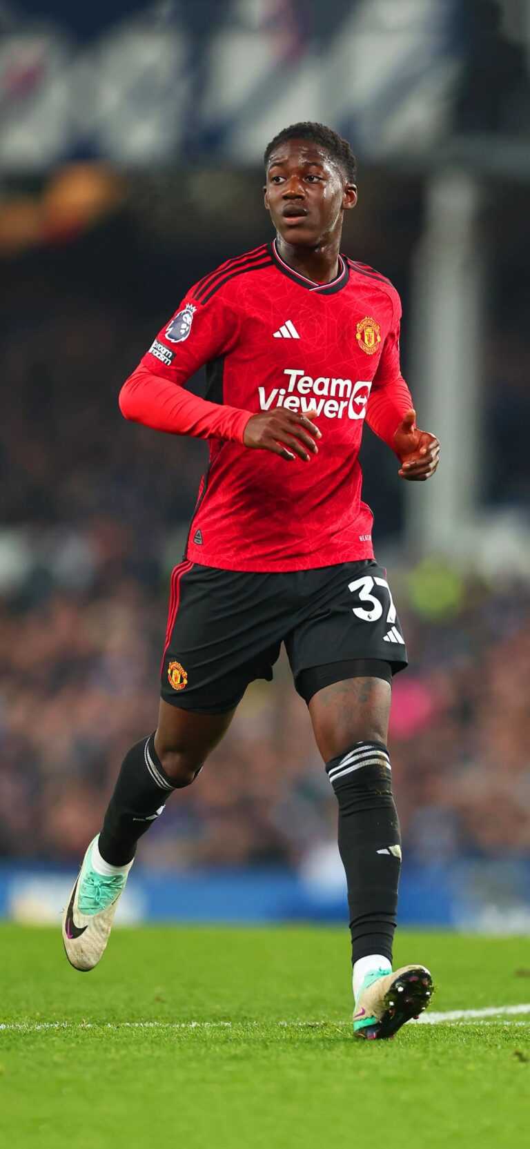 Kobbie Mainoo Wallpaper - iXpap