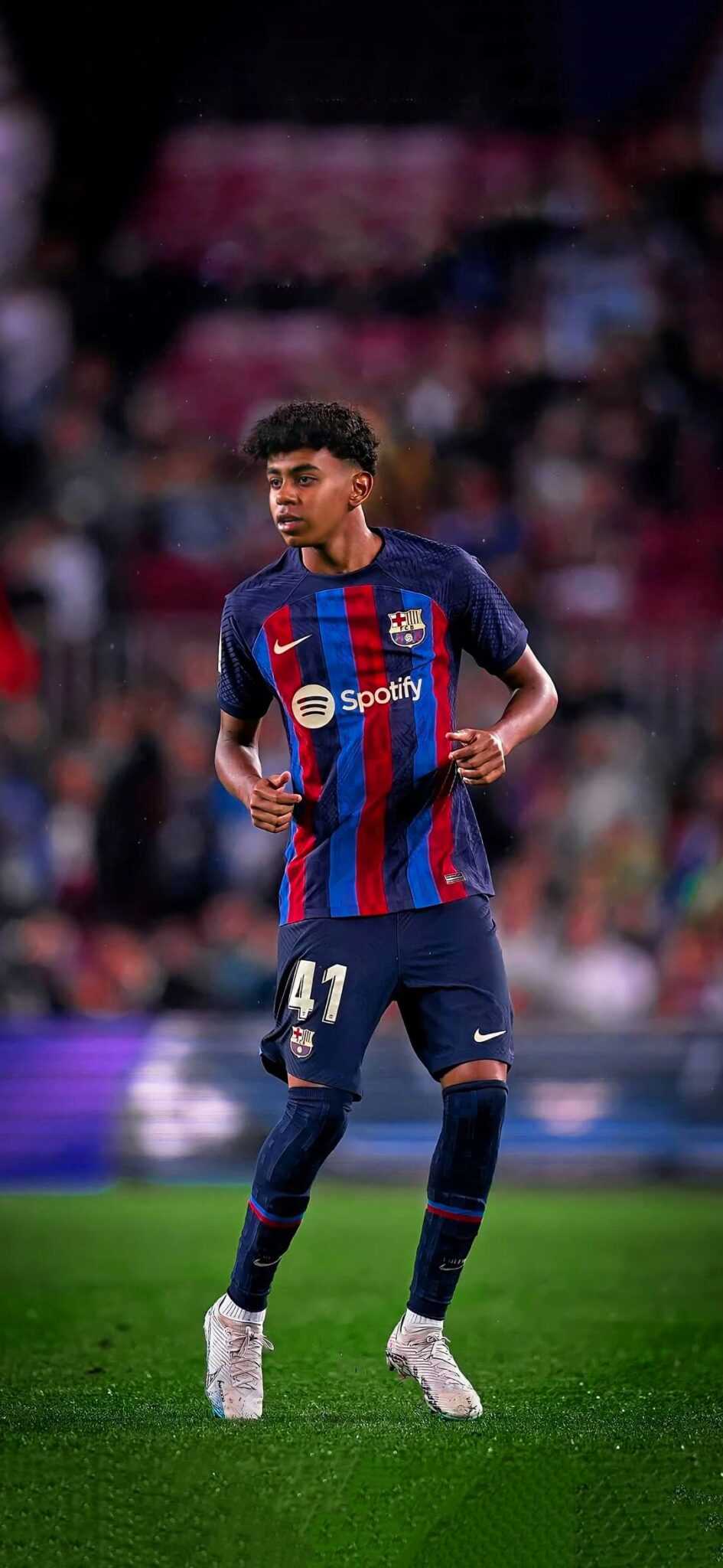 Lamine Yamal 人気タオル楽天】El nuevo súper contrato de Lamine