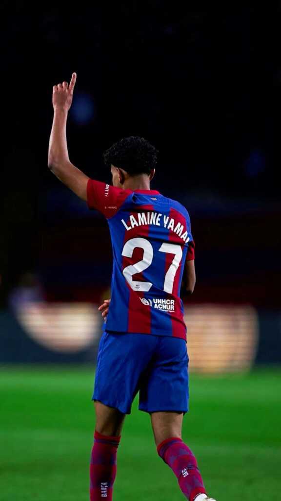 Lamine Yamal Wallpaper - iXpap