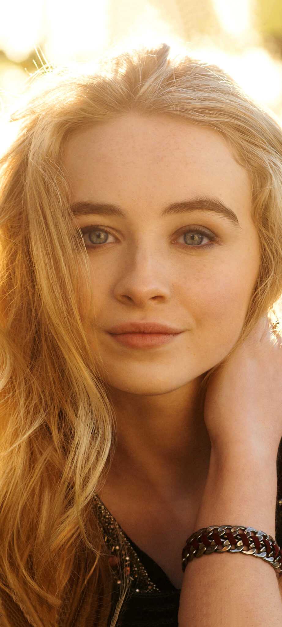 Sabrina Carpenter Wallpaper IXpap sabrina-carpenter-wallpaper-ixpap