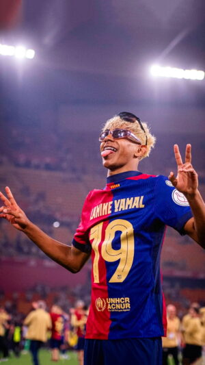 Lamine Yamal Wallpaper