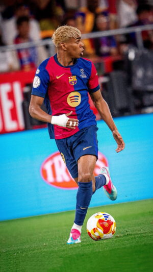 Lamine Yamal Wallpaper