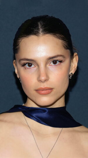 Inde Navarrette Wallpaper